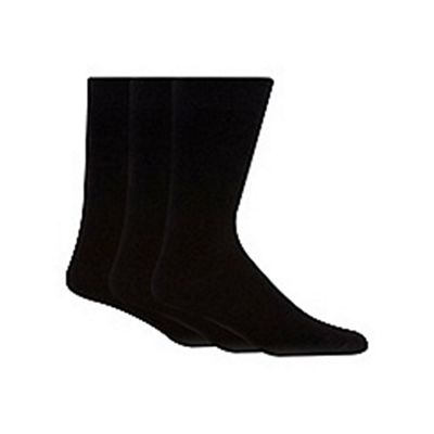 Debenhams Basics Pack of three black plain socks